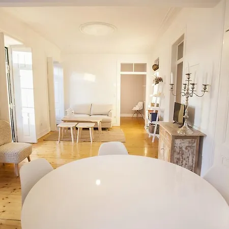 Apartman Lovelystay - Charming Principe Real Flat!
