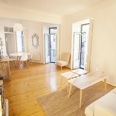 Lovelystay - Charming Principe Real Flat! Apartman *