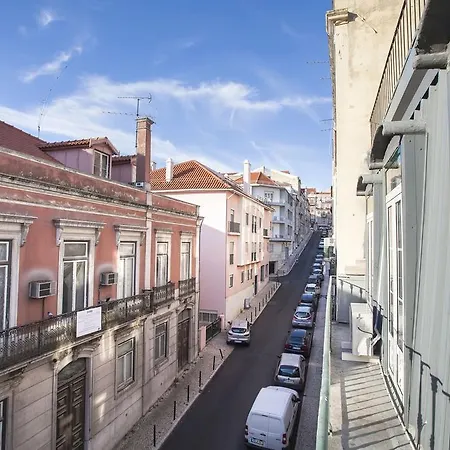 Lovelystay - Charming Principe Real Flat! *